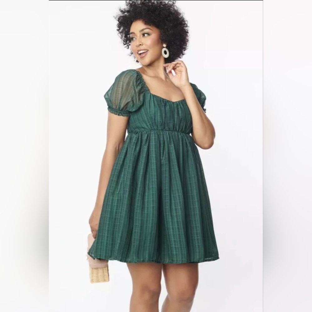 NWT Unique Vintage Emerald Green Babydoll dress(10-12)